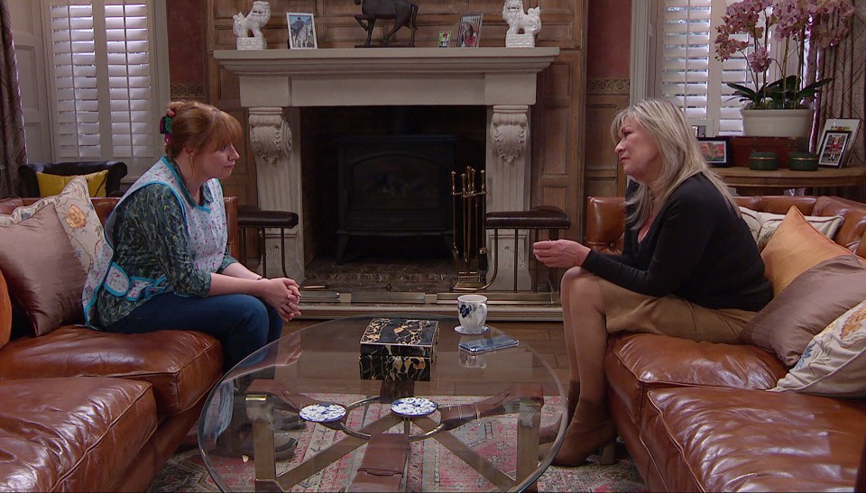 Karen realises she need to speak to Amelia after witnessing Kim and Will's troubles