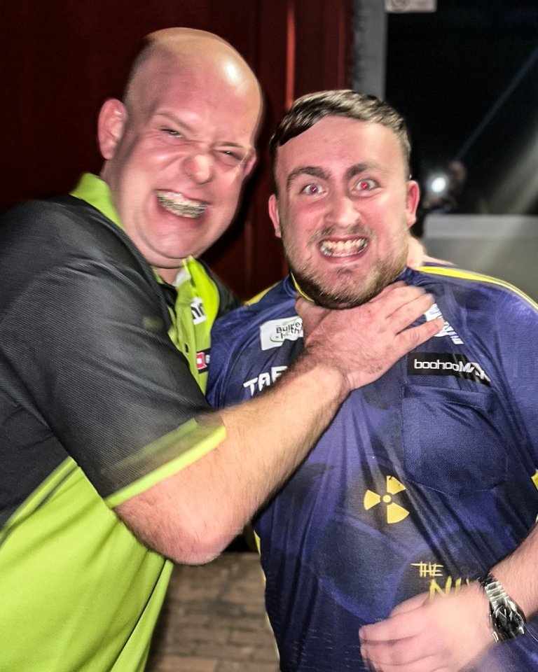 The pair posed for a hilarious snap after the match