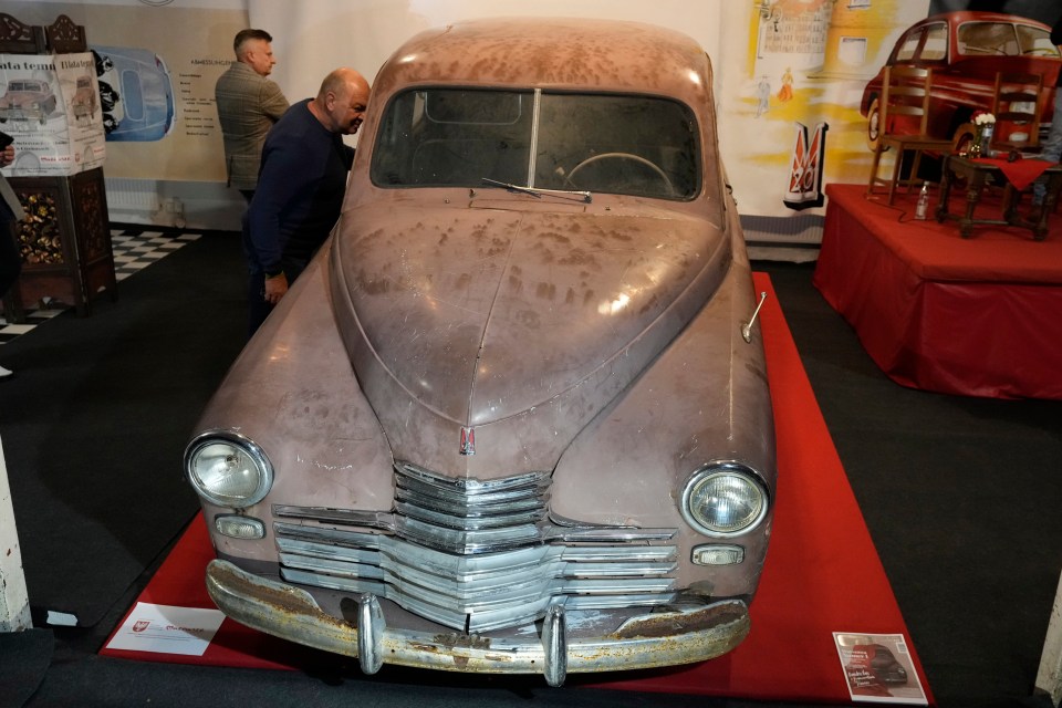 This Warszawa M-20 car was found in Finland after 70 years