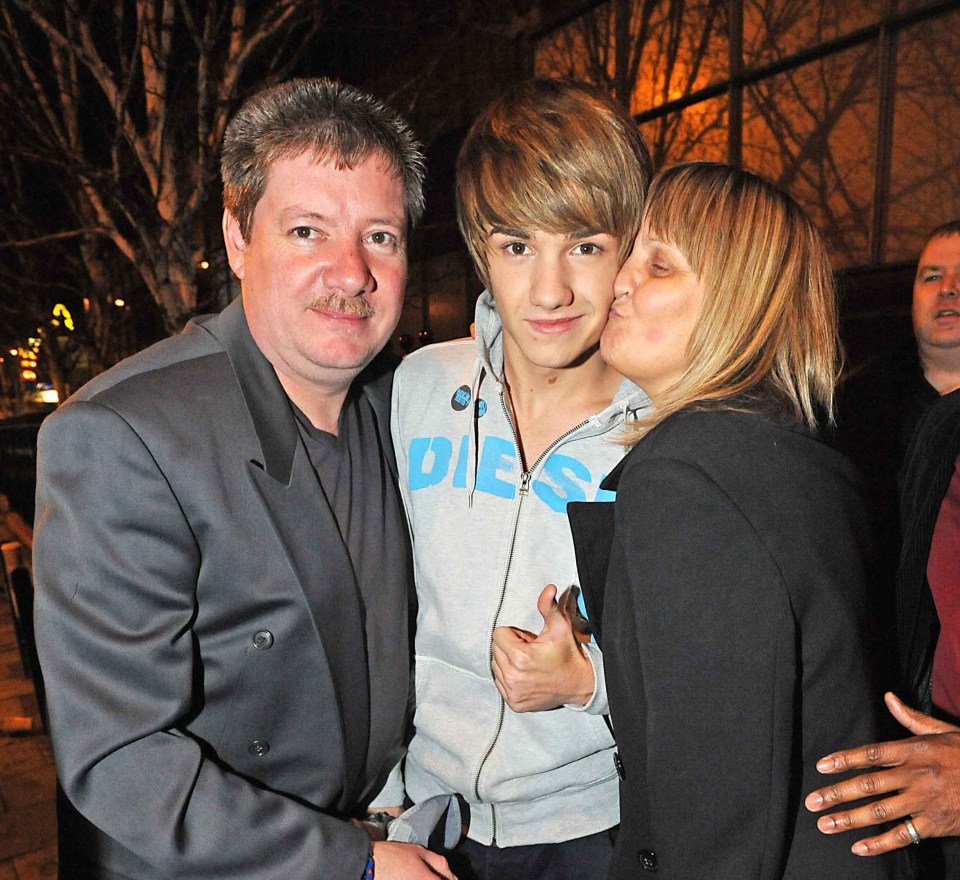 Liam’s dad Geoff travelled with his son's bod from Argentina to Heathrow and on to Liam’s home town of Wolverhampton