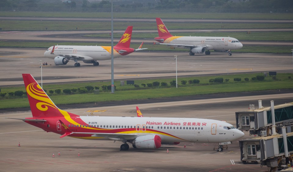 A Boeing 787 Hainan Airlines flight had to make an emergency landing in Rome