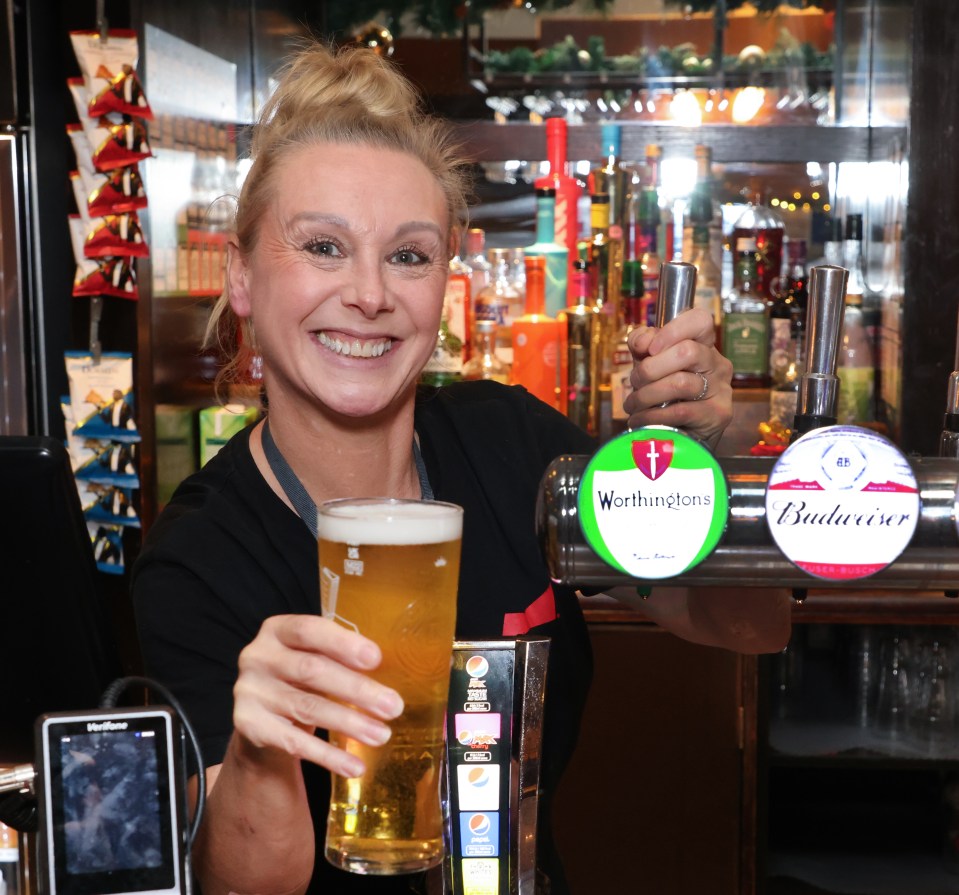 Melanie now works behind the bar at a Wetherspoons