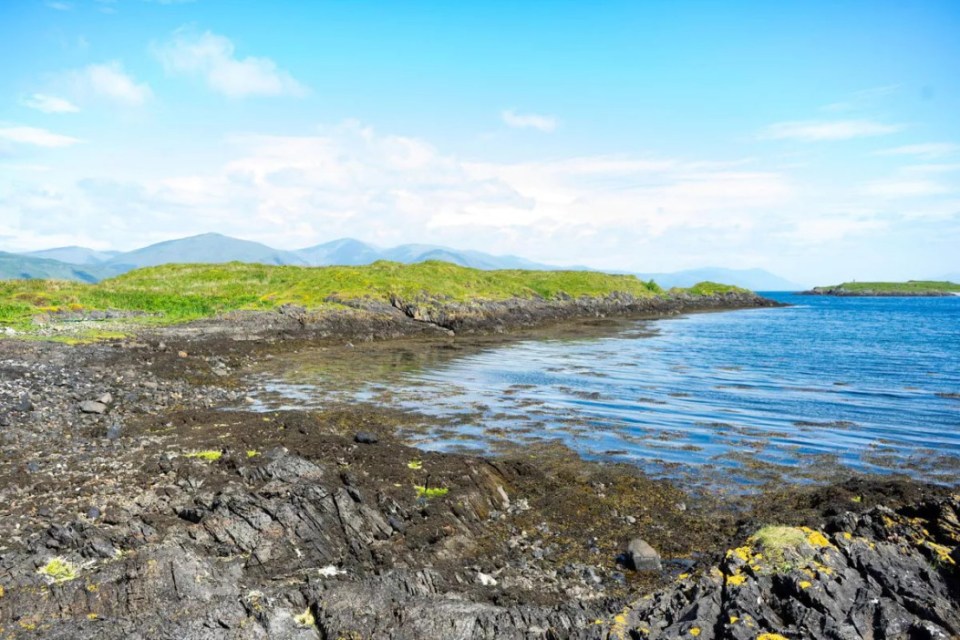 The island lies in one of the west coast's least explored areas, best accessed from the nearby island of Lismore, by boat