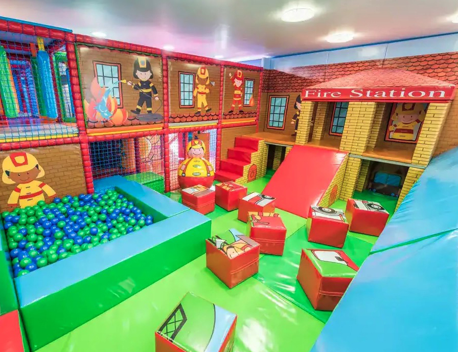 Other on-site facilities include a children's indoor soft play, an outdoor playground and an 18-hole football golf course