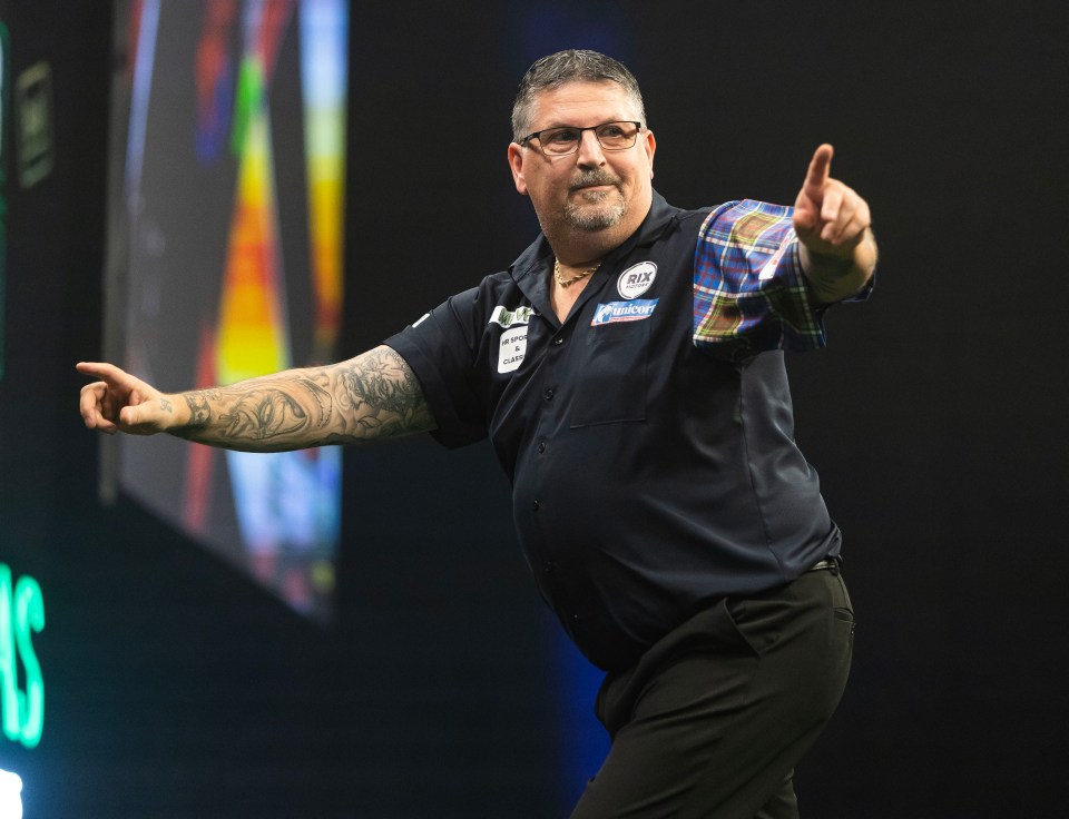 Gary Anderson now has his eyes on the £150,000 winner's prize