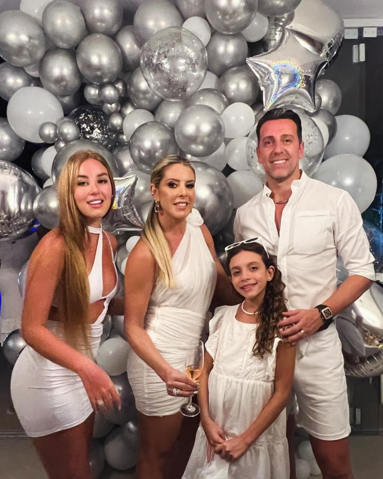 When it comes to party, Edu makes sure he celebrates with his family