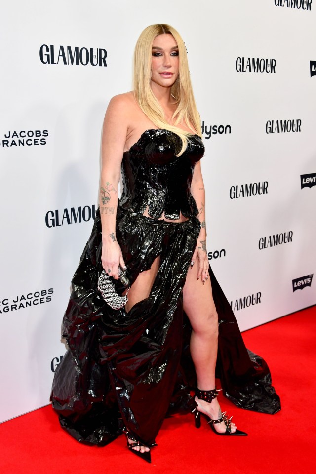 Singer Kesha dressed up in bin bags for the Glamour Women of the Year Awards