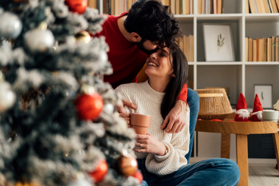 There are some easy tips and tricks to follow this Christmas to divorce-proof your relationship