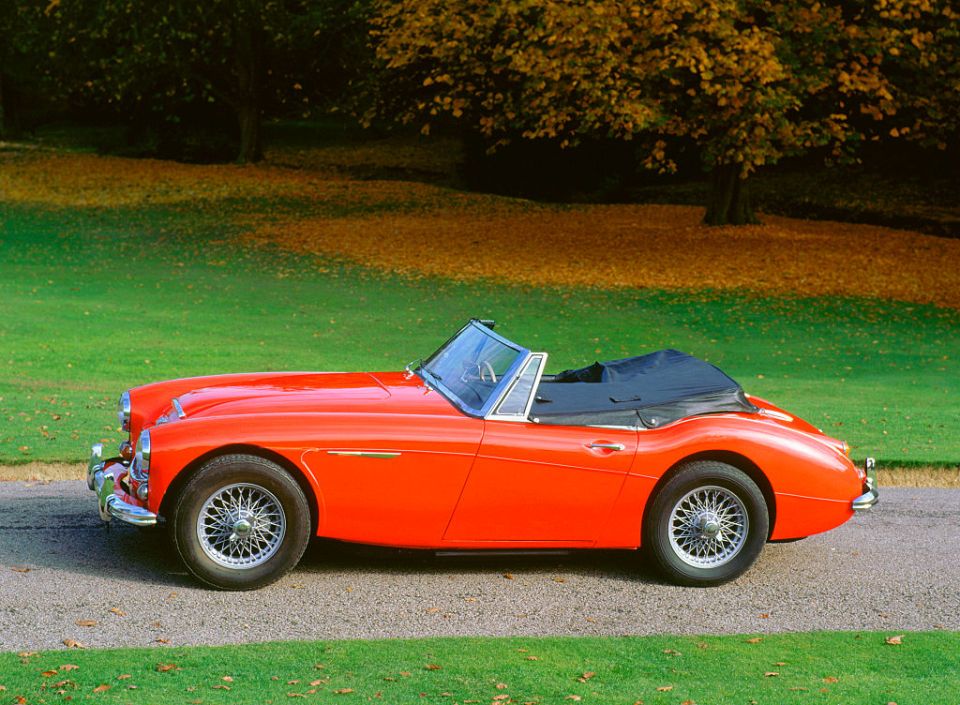 The smart Austin Healey roadster has seen its price go down in a matter of months