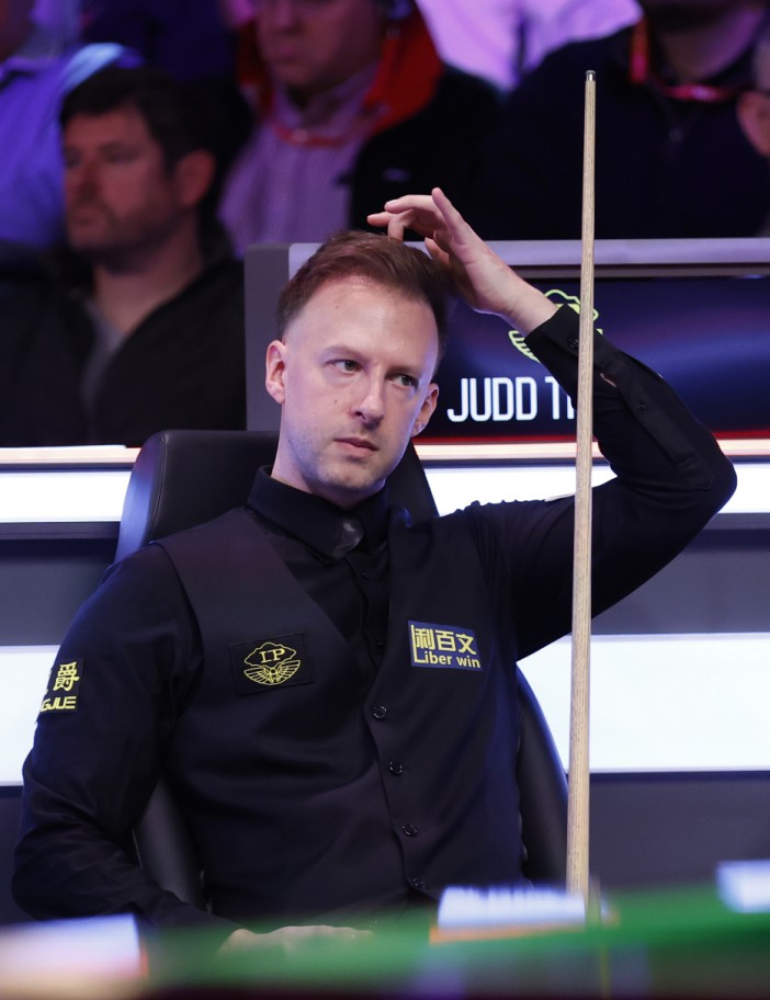 The world No1 recovered to beat Robertson 6-3 and set up a last-16 tie with Higgins