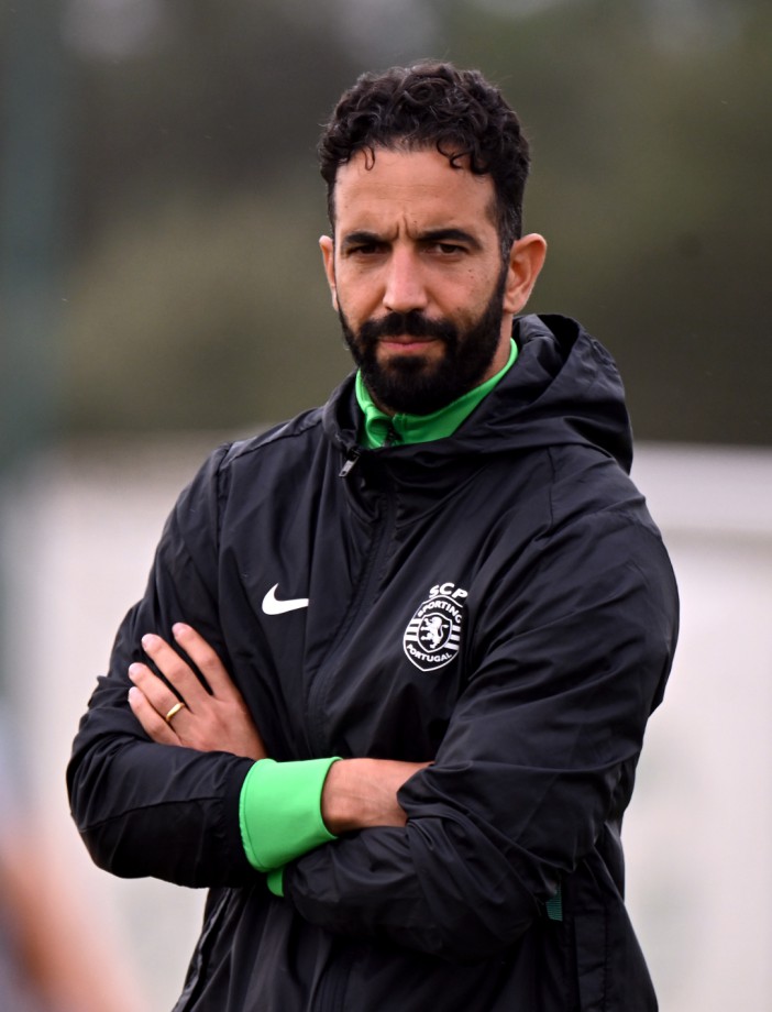 Sporting Lisbon manager Ruben Amorim during a training session at the Cristiano Ronaldo Academy, Alcochete. Picture date: Monday November 4, 2024. PA Photo. See PA story SOCCER Lisbon. Photo credit should read: Zed Jameson/PA Wire. RESTRICTIONS: Use subject to restrictions. Editorial use only, no commercial use without prior consent from rights holder.