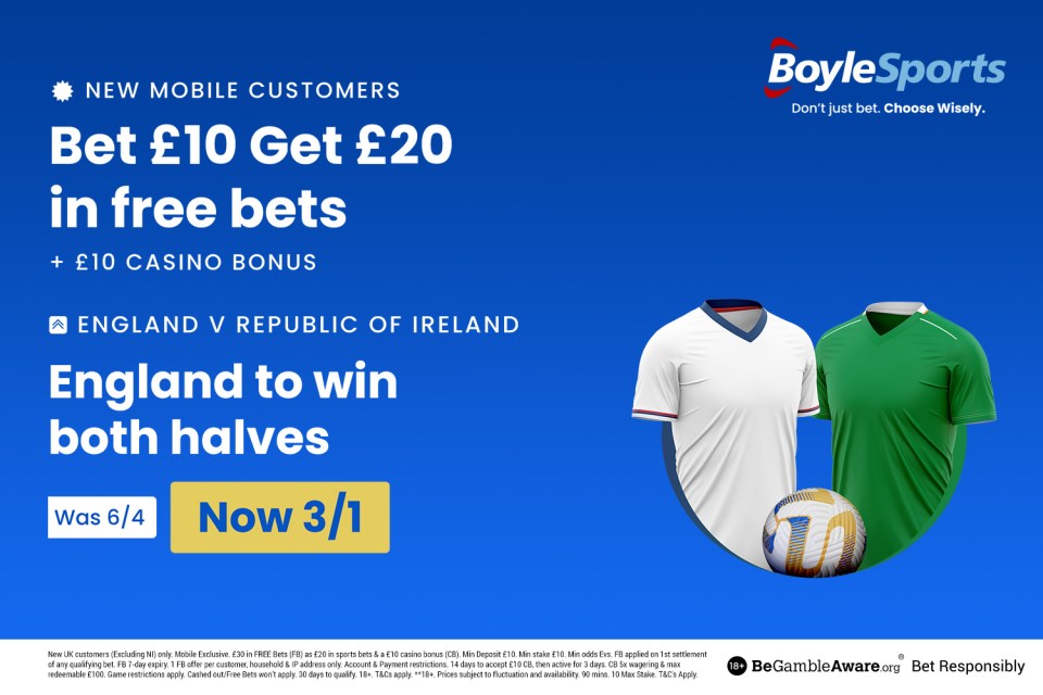 an advertisement for boylesports that says bet £ 10 get £ 20 in free bets