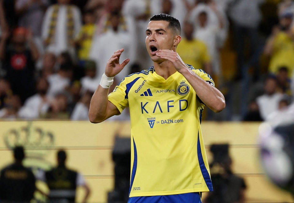 a soccer player wearing a yellow and blue kafd jersey