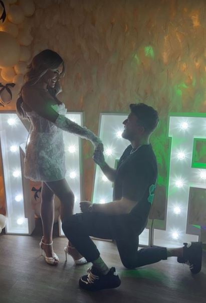 MAFS star Adam got down on one knee to co-star Amy