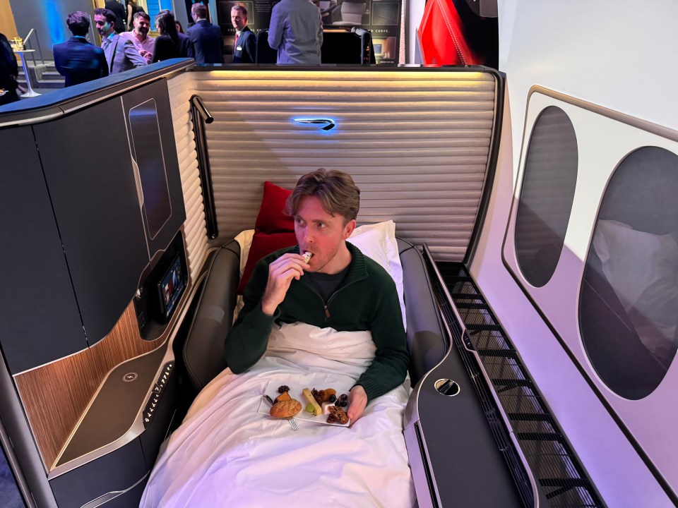 Jacob tries out the new BA First Class bed