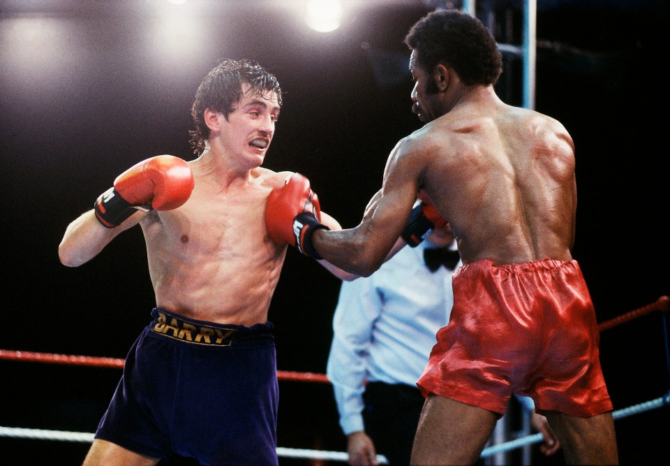 Barry McGuigan in action against WBA Champion Eusebio Pedroza of Panama in 1985