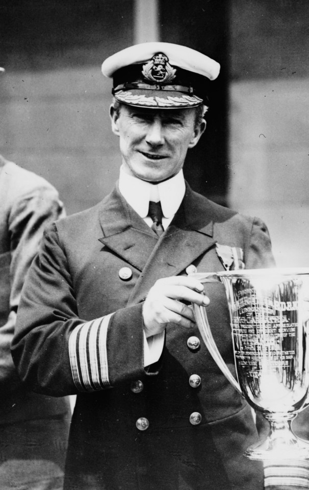 Captain of the HMS Caparthian, Arthur Rostron, saved 700 Titanic passengers when the ship sunk