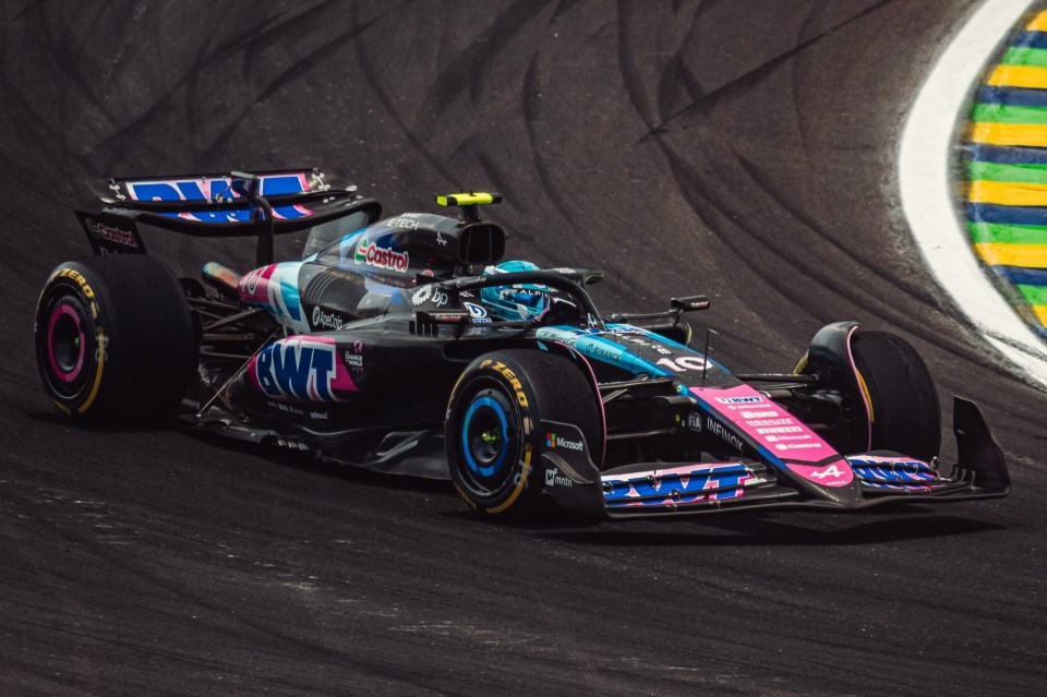 The real deal - an Alpine F1 car on the track