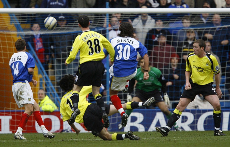 a soccer player with the number 30 on his back