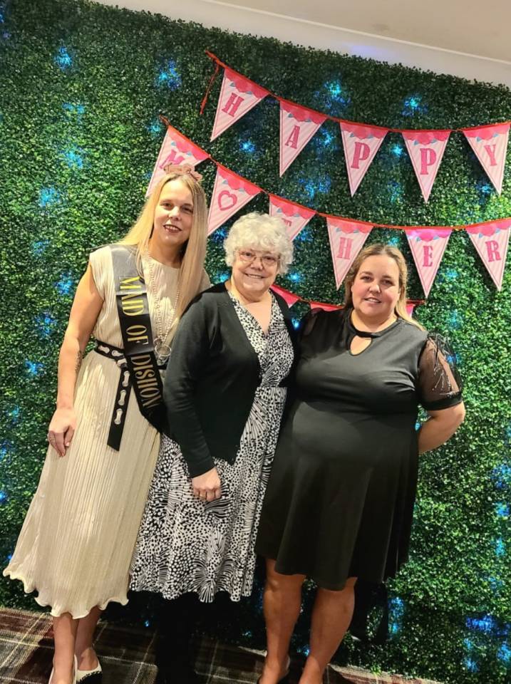 Mary with her two daughters, Claire (right) and Fiona (left), who stayed by her bedside for two weeks until her death in June