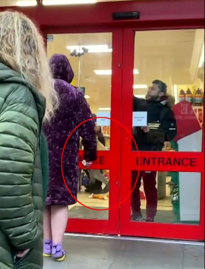 A security guard locked the sliding doors at an Iceland entrance to block an alleged shoplifter from leaving