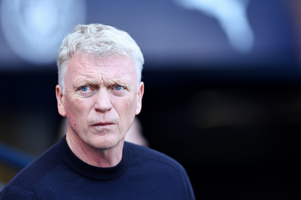 David Moyes has claimed that Man Utd players were hiding behind Erik ten Hag