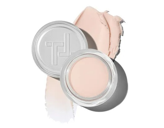 Blur and conceal wrinkles, thanks to Trinny London