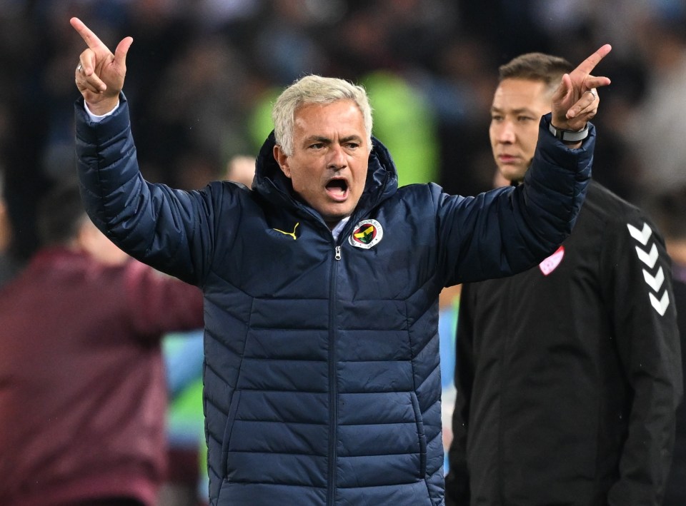 The Special One celebrated wildly as Fenerbahce beat Trabzonspor with a 102nd minute winner