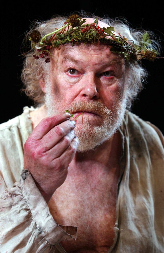 Timothy West playing King Lear at the Old Vic in 2003