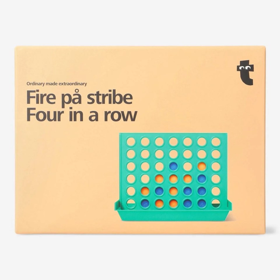 an advertisement for a game called fire pa strike four in a row