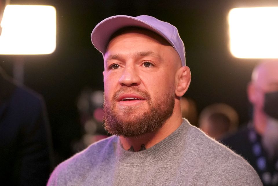 Conor McGregor hopes to see Tyson KO Paul