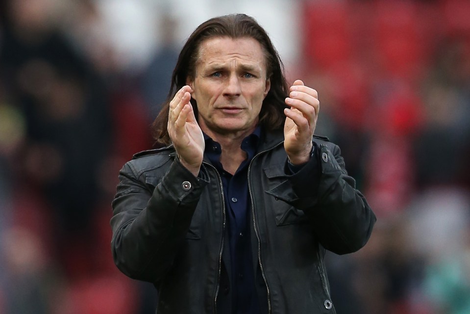 Gareth Ainsworth has sealed a shock return to management with Shrewsbury