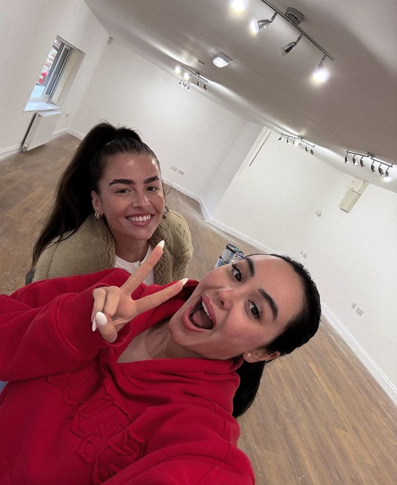 Marnie Simpson and April Kemp shared pics of a new business space