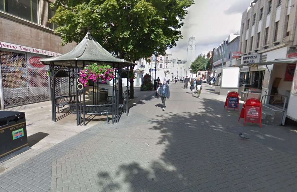 The off-duty officer was stabbed in George Street, Luton, Beds