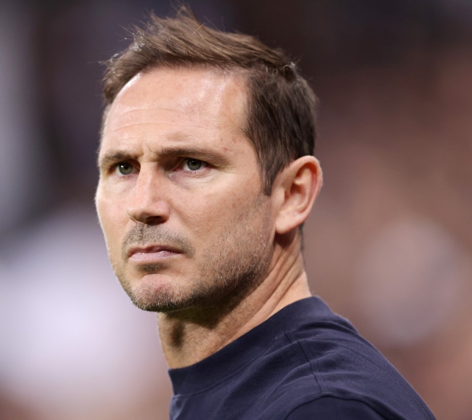 NEWCASTLE UPON TYNE, ENGLAND - OCTOBER 19: Frank Lampard, Manager of Everton looks on prior to the Premier League match between Newcastle United and Everton FC at St. James Park on October 19, 2022 in Newcastle upon Tyne, England. (Photo by George Wood/Getty Images)