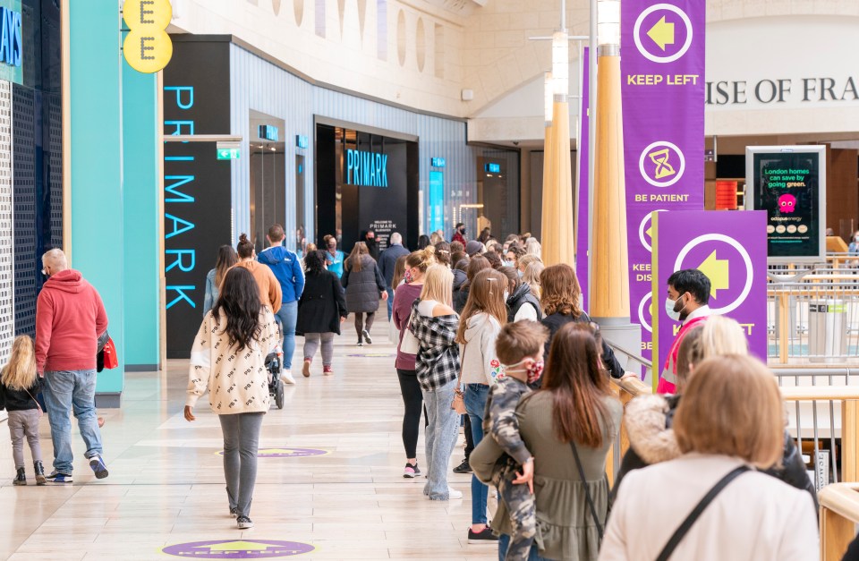 The busy Bluewater shopping centre is set to be without a House of Fraser store