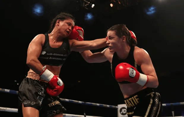 Katie Taylor outclassed Viviane Obenauf in six rounds