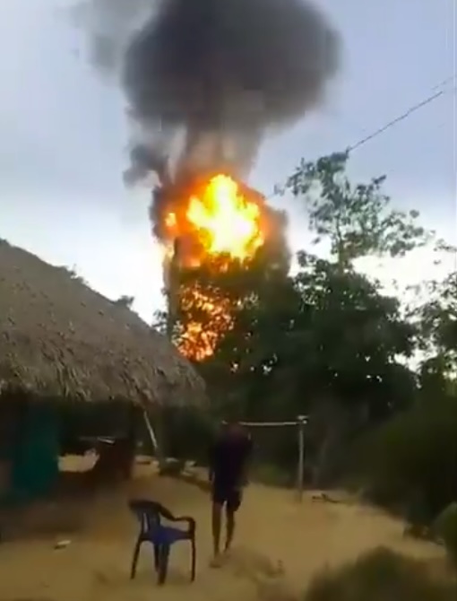 A mushroom cloud of thick smoke was seen above the volcano