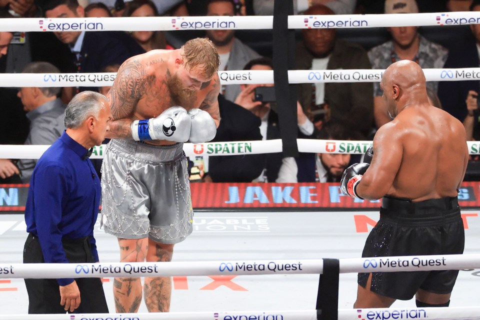 Paul bowed for one of the all-time greats in the closing seconds