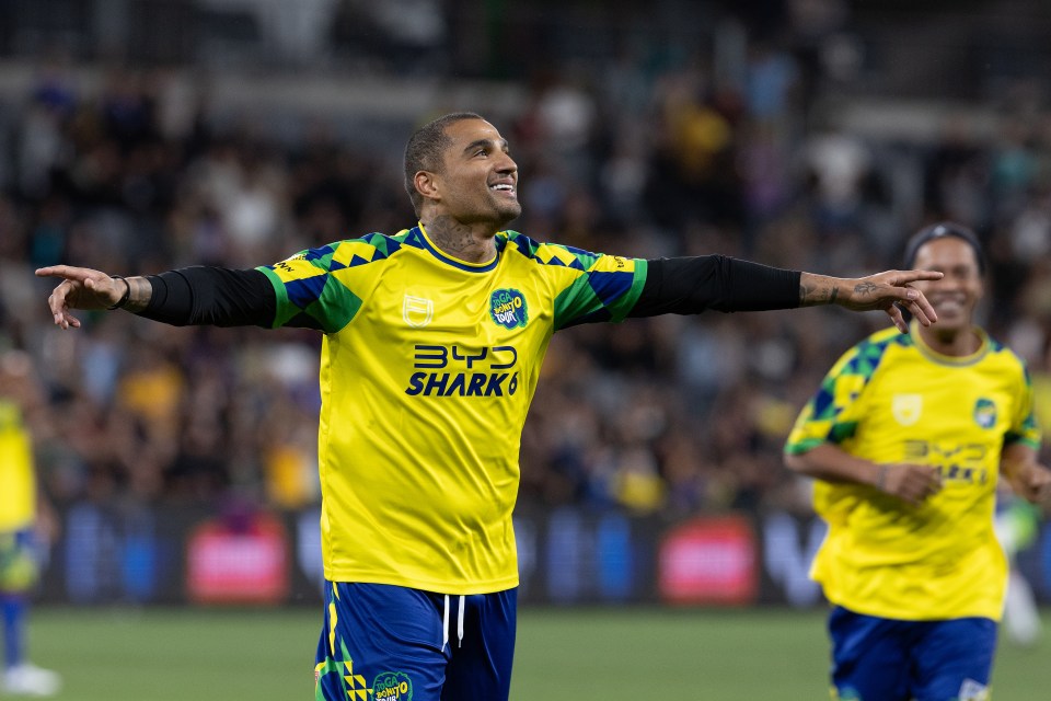 Boateng celebrates the wondergoal