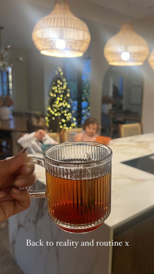 Fans noticed the decs in the background of an Instagram Story