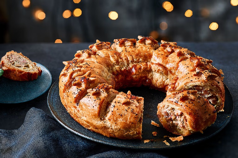 The M&S Christmas Sausage Roll Garland