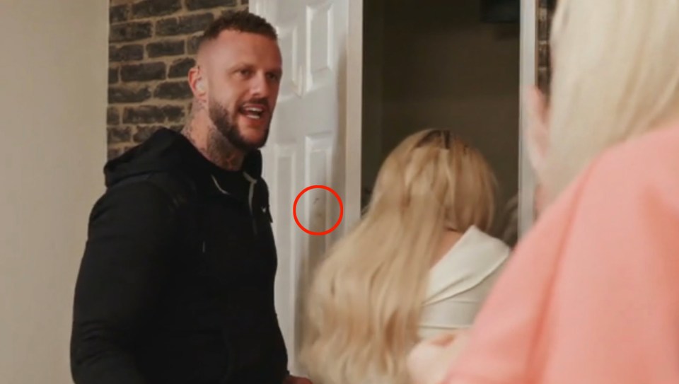 Fans questioned what had happened to Sacha's door