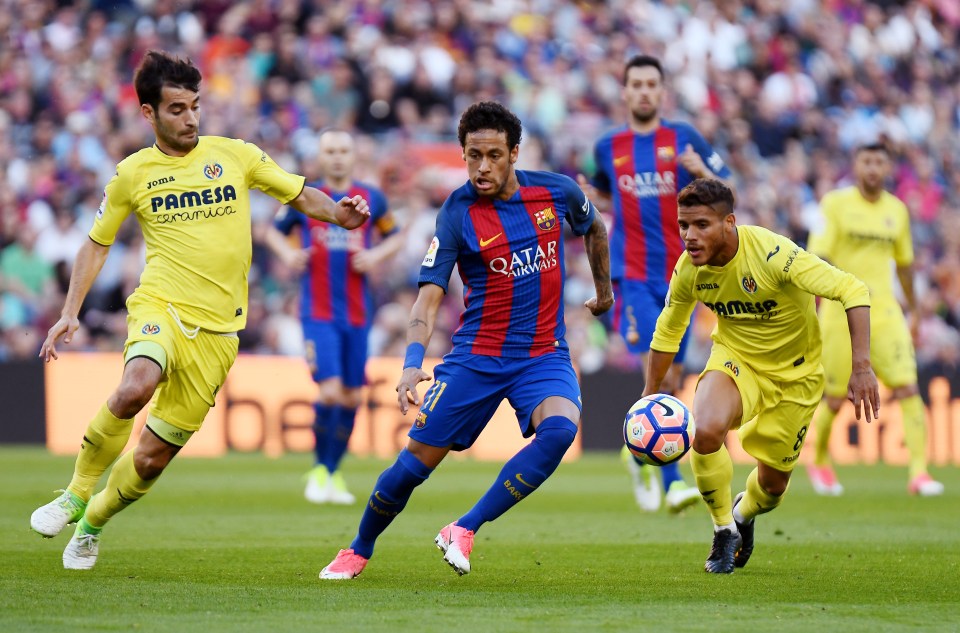 Dos Santos' brother Jonatha, right, starred for Villarreal