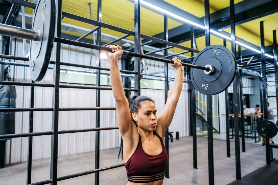 Use a weight that is right for you for the barbell shoulder press