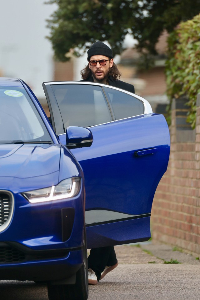 Pete, who is currently competing on Strictly Come Dancing, gets into his car as he leaves Maura's flat