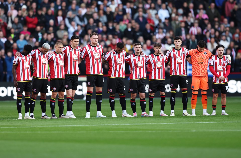 Sheffield United players paid tribute to their former star