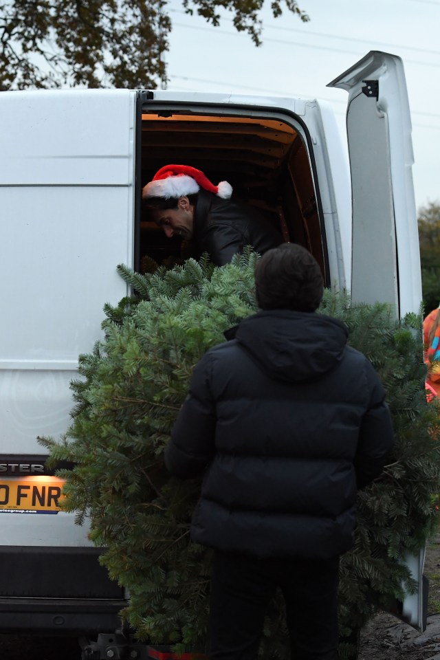 He was seen loading a Christmas tree into Diags' van