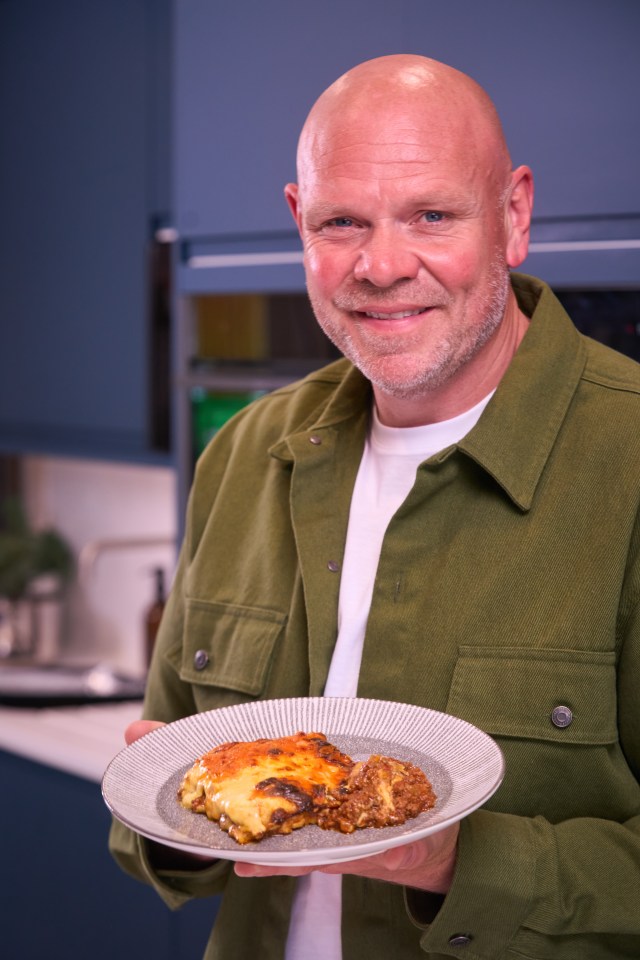 Chef Tom Kerridge has admitted to stealing his mum's Bolognese recipe