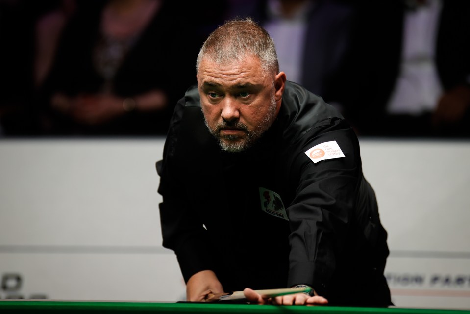 Stephen Hendry believes the Champion of Champions set-up is 'perfect' for Ronnie O'Sullivan to end his title drought